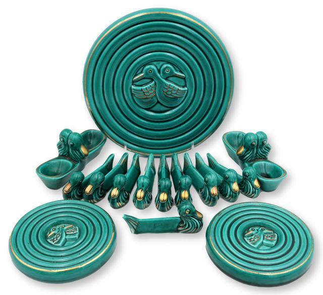 French Majolica Serving Set - 15 Pcs - Rose Victoria - Green