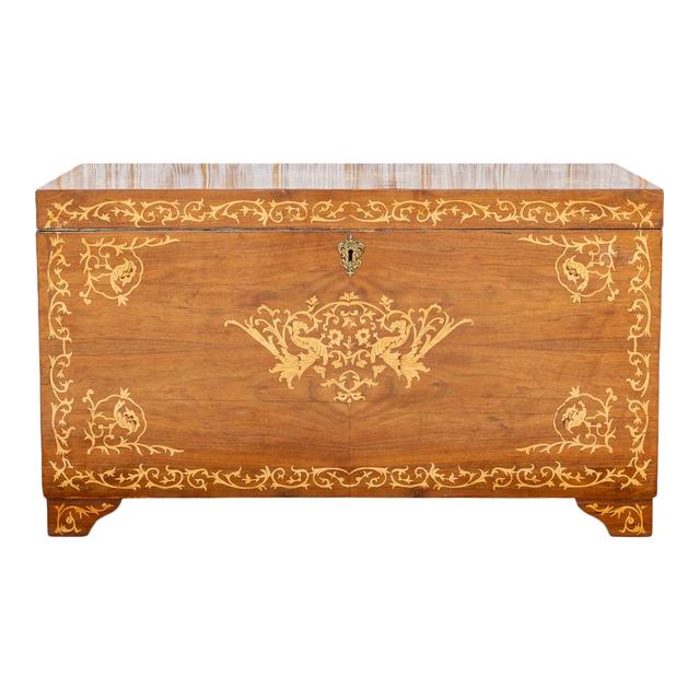 Large Walnut Marquetry Inlay Chest - de-cor - Brown