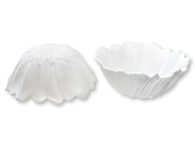 Vintage Milk Glass Sunflower Bowls - Set of 2 - The Queens Landing - White