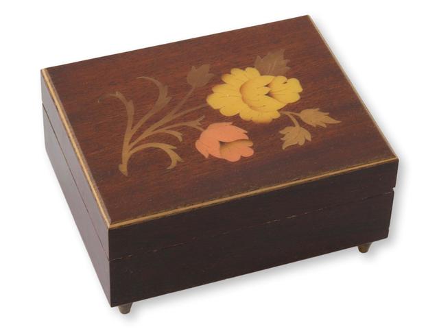Italian Lacquered Musical Trinket Box - The Queens Landing - Brown