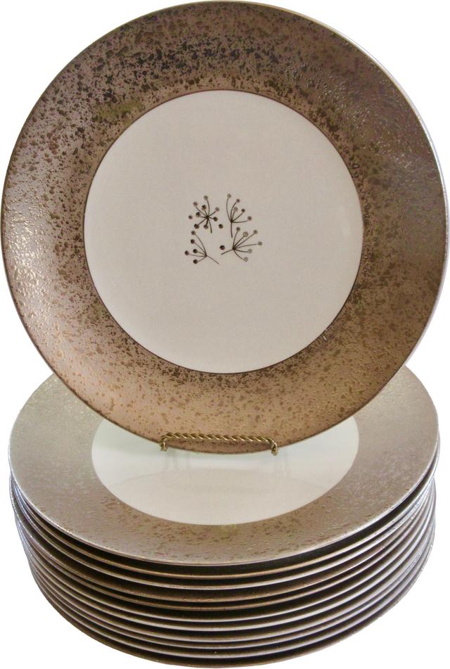 Sascha Brastoff Dinner Plates Set of 12 - The Emporium Ltd. - Silver