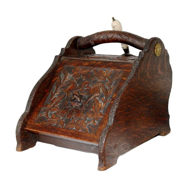 19th-C Carved English Lion Fireplace Box - Rose Victoria - Brown