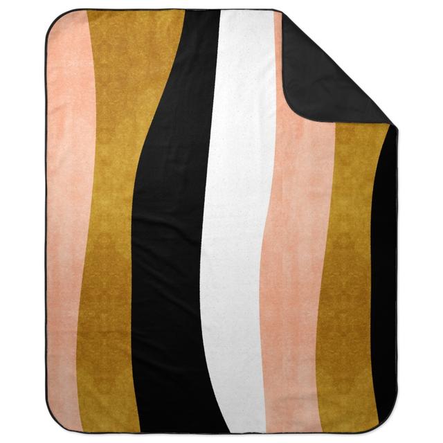 Picnic Blankets: Undulate Vertical - Warm, Multicolor