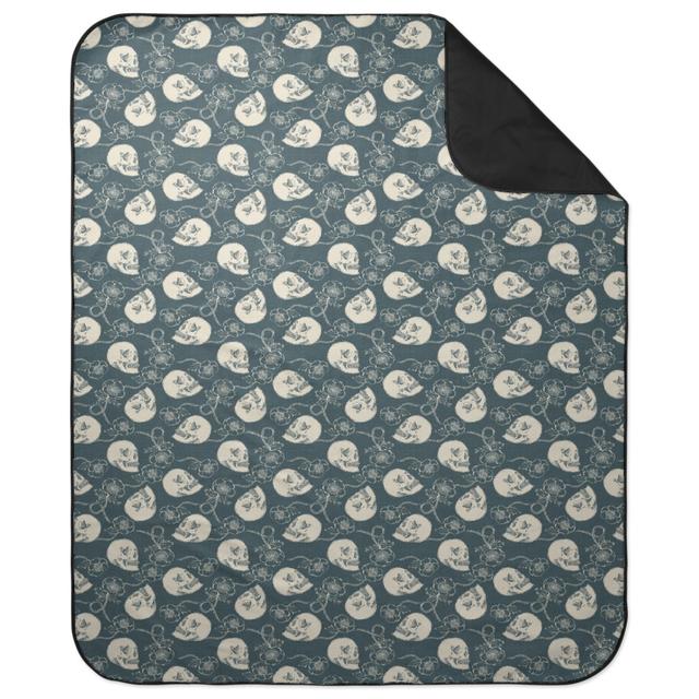 Picnic Blankets: Skulls and Anemones - Grey, Gray