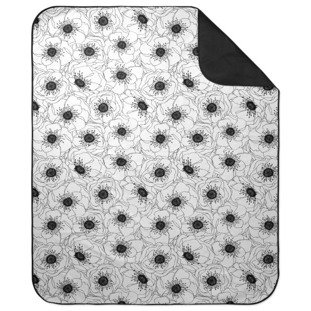 Picnic Blankets: White Anemones - Neutral Picnic