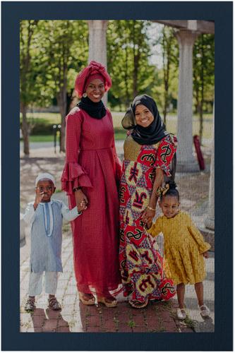 Custom Photo Puzzles: Gallery of One Frame Portrait, 1014 Pieces, Multicolor