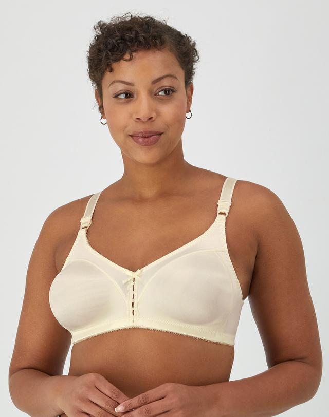 Bali Double Support Wireless Bra Cream 42C
