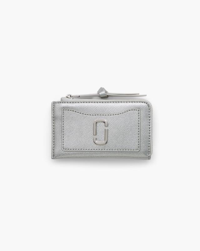 MARC JACOBS Marc Jacobs The Metallic Utility Snapshot Top Zip Multi Wallet in Silver