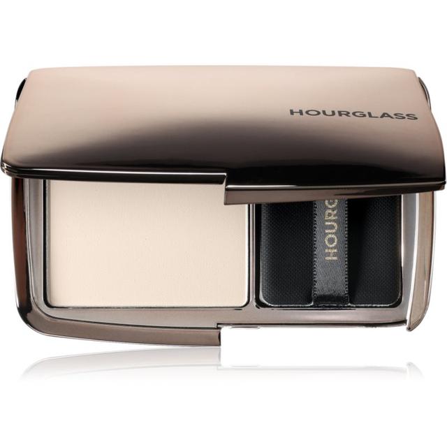 Hourglass Vanish compact powder shade Translucent Light 10.5 g