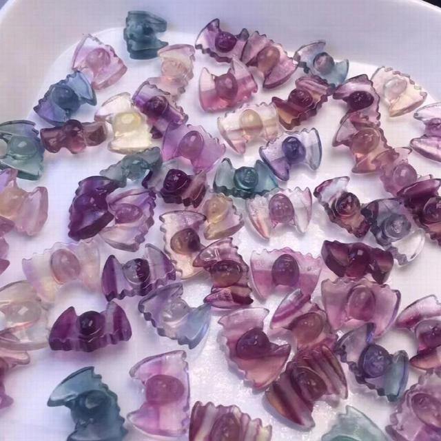 1 Pc Natural Stone Rainbow Fluorite Carved Bat Animal Crystal Craft Home Decoration Ornament Halloween Gift