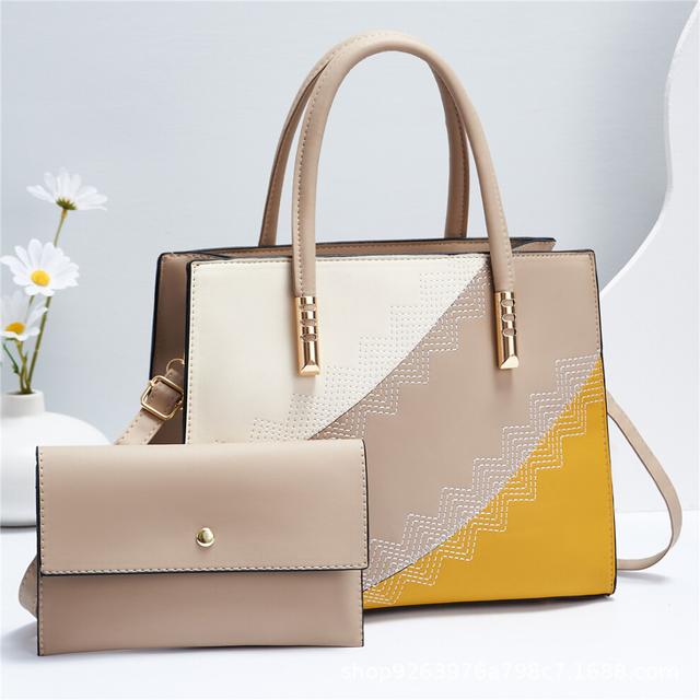 (Khaki) 2025 new letter bag contrasting color women's bag handbag European and American women's simple shoulder bag women