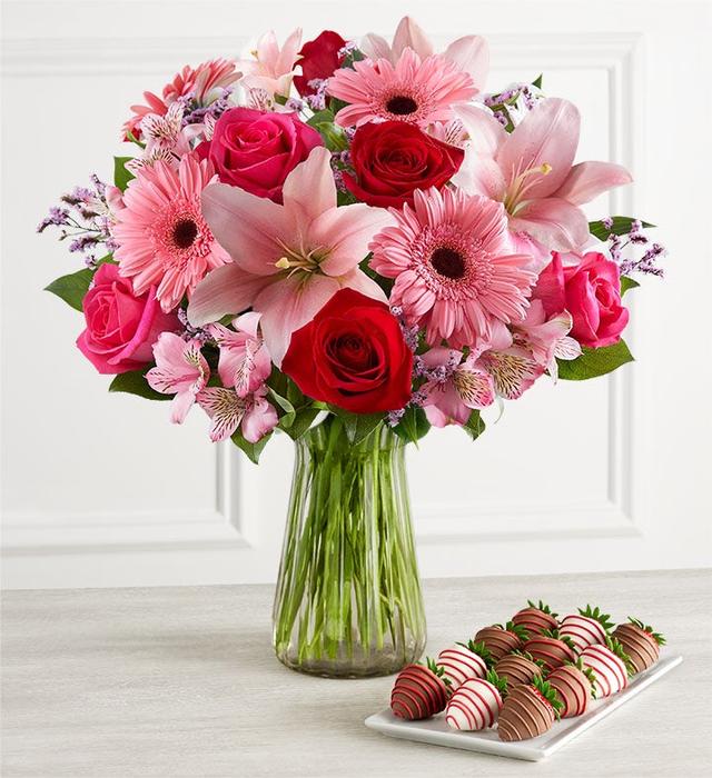 Love Blooms Bouquet w/ Love & Romance™ Dipped Strawberries | Vase 12Ct | Shari's Berries
