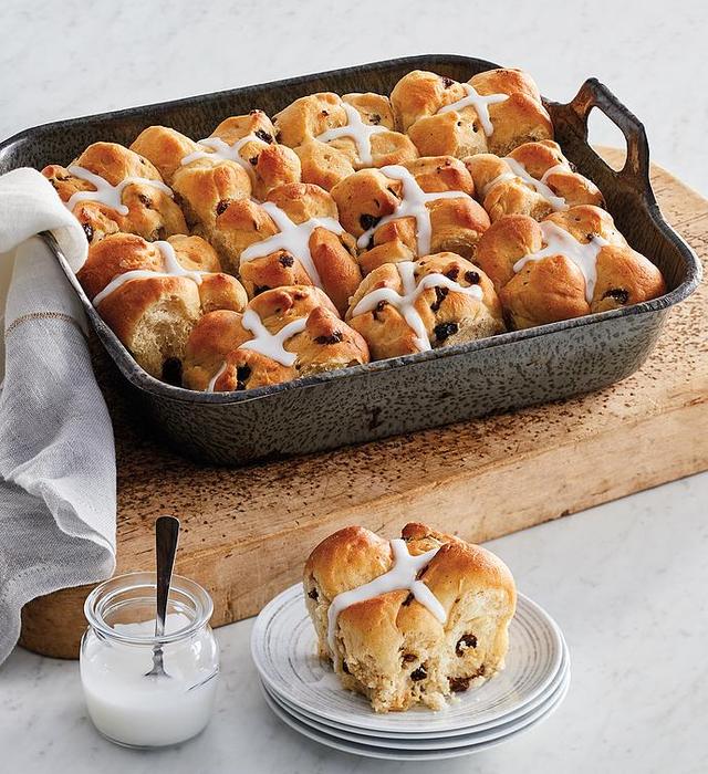 Wolferman's Classic Hot Cross Buns with Icing - Dozen