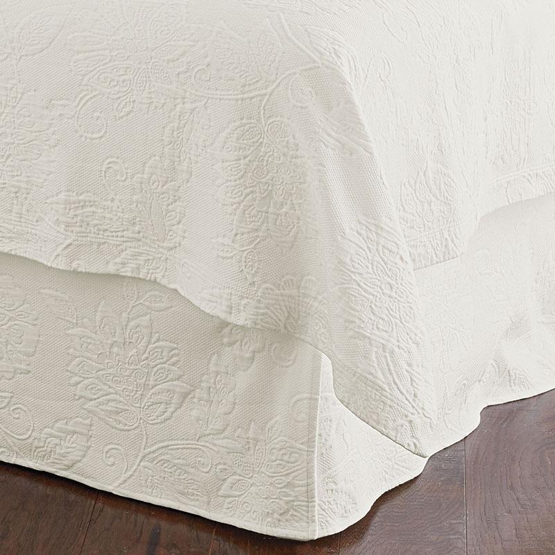 Putnam Cotton Matelassé 14 in. Drop Bed Skirt - Ivory, Size Queen, Floral/Solid | The Company Store