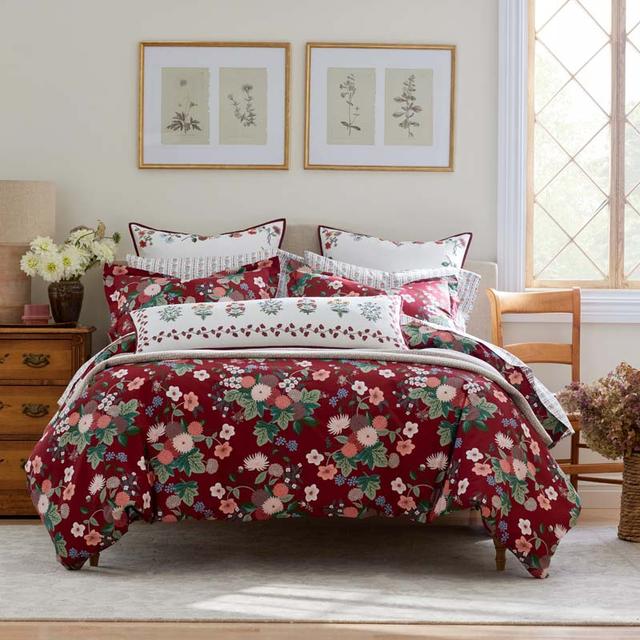 Dahlia Classic Cool Cotton Percale Duvet Cover - Dark Red, King/Cal. King - Green/Red, Size California King | The Company Store