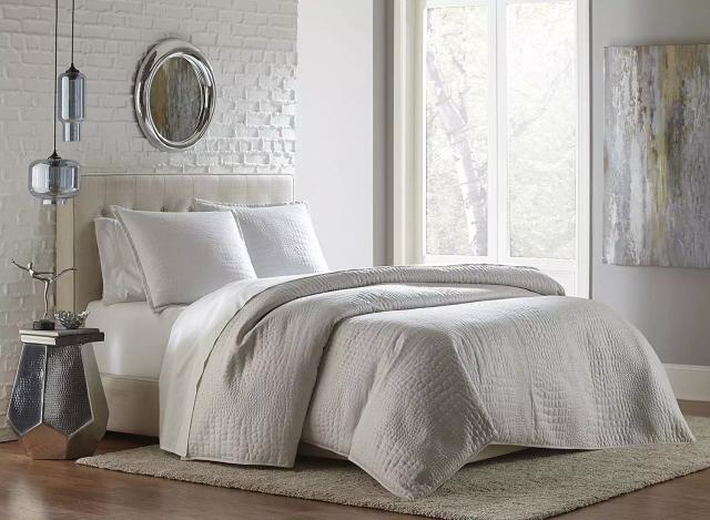 Brilliance White 3 Piece King Coverlet Set