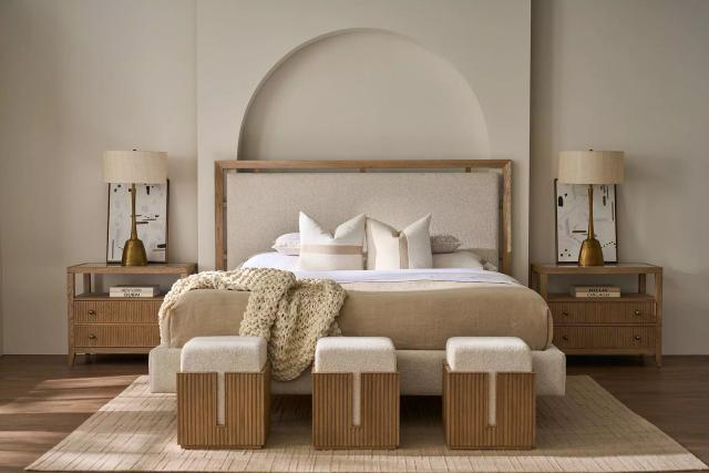 Avaline Skylark And Sheldon Ivory Upholstered Kendall Panel Bedroom Set