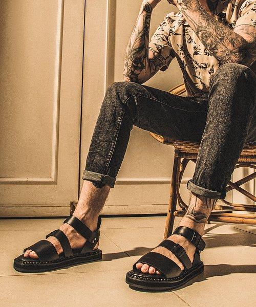 S054 2022 Minnesota Double Strap Shark Sole Sandals Vanta Black [BLACK]