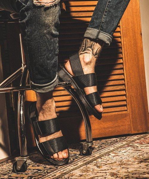 S067 Saint Paul Velcro Strap Sandals Arc Black [BLACK]