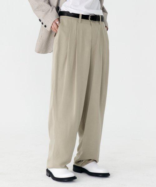 (Set-up) Cupra Two Tuck Slacks - LIGHT BEIGE [BEIGE]