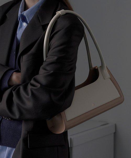 Ainback (Toffee) [LIGHTBROWN]