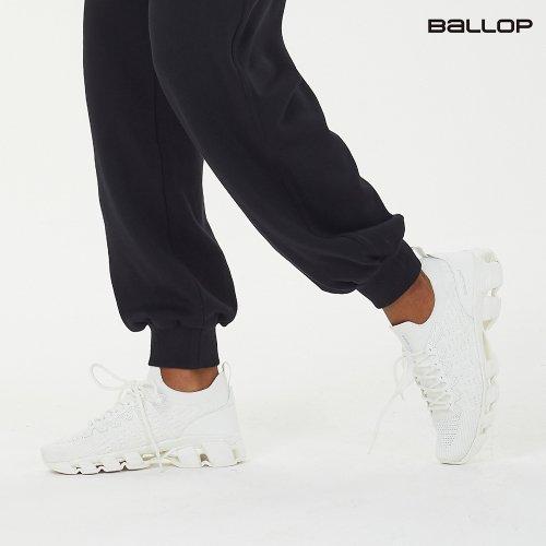 Knit walking shoes light run white [WHITE]