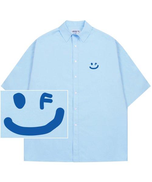 [UNISEX] Small Drawing Smile Overfit Short Sleeve Shirt_Sky Blue [SKYBLUE]