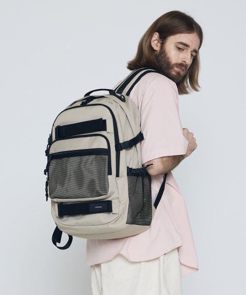 CB double strap pocket backpack (beige) [BEIGE]
