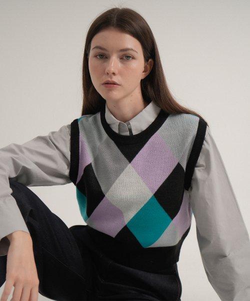 Round Coloration Knit Vest (Black) [BLACK]