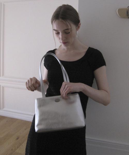 Dion Shoulder Bag / Silver [SILVER]