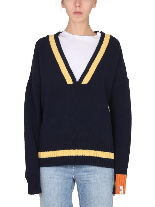 right for v-neck jersey