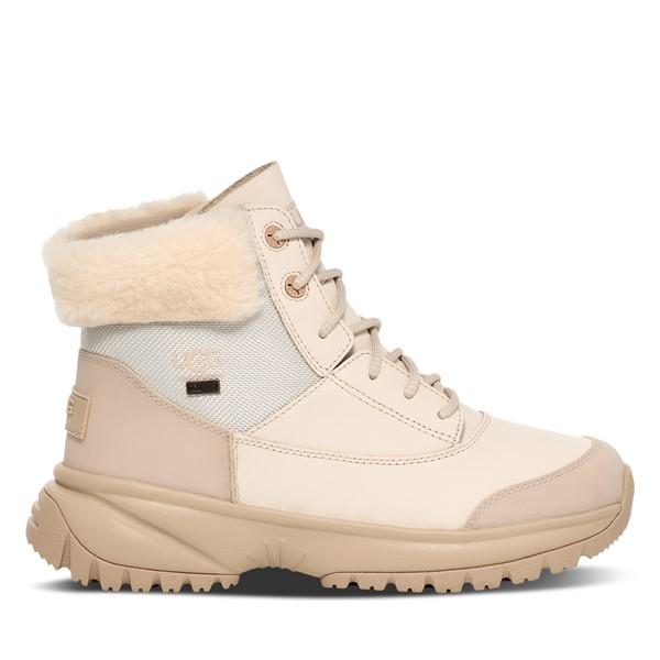 Women's Yose Fluff V2 Winter Boots in White/Beige