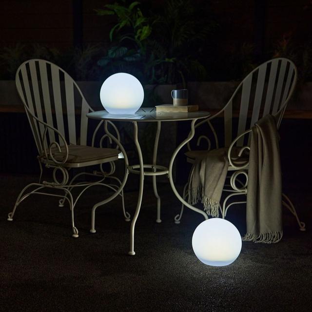 Garden Reflections Set of 2 25cm Solar White or Colour Changing Orbs