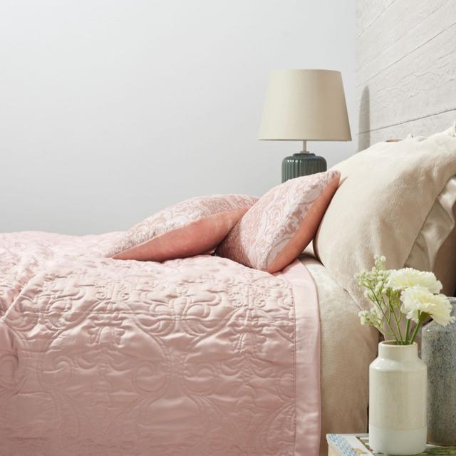 Outlet Cozee Home Damask Velvet Decorative Cushion