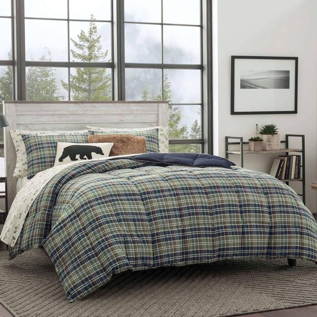 Eddie Bauer Rugged Plaid Navy Rreversible Comforter Set