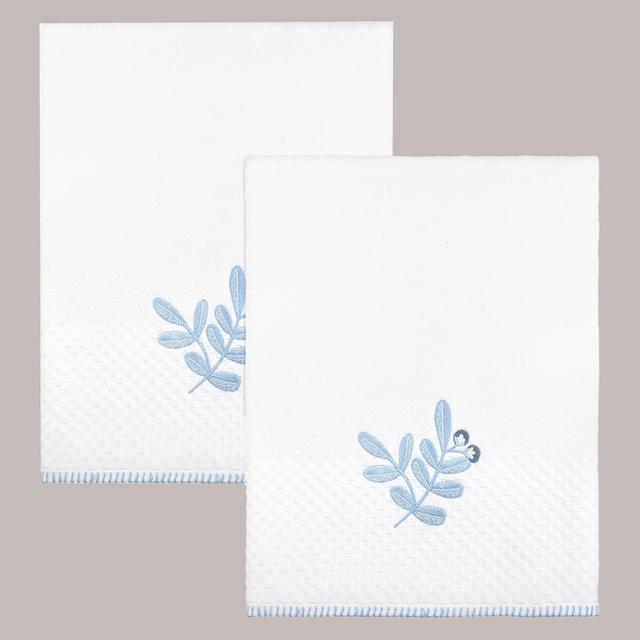 IZOD(R) Kingsley 2pk. Embroidered Leaf Bath Towel Set