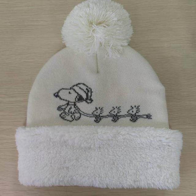 Womens Peanuts Snoopy Woodstock Outlines Pom Beanie