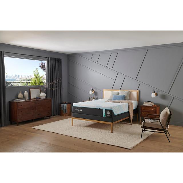 Tempur-Pedic(R) Tempur-ProBreeze(R) 2.0 Medium Hybrid Mattress