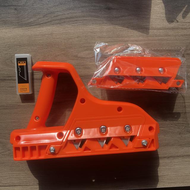 TEMU 1pc Drywall Corner - Easy-to-use, No Power Needed, Plastic & Metal Construction For Home Diy Projects, Plasterboard, Corner Beveler