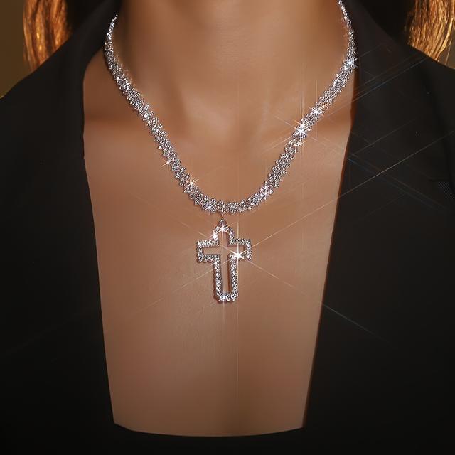 TEMU Luxury Sparkling Rhinestone Exquisite Hollow Pendant Necklace For Women