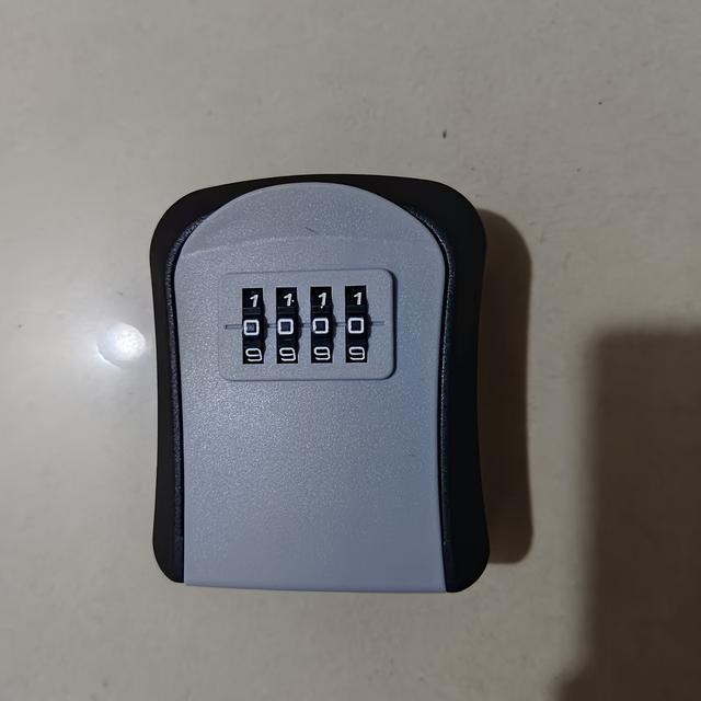 TEMU An - Wall-mounted Metal And Plastic Key Storage Box With Combination Lock Access, Suitable For Home, Hotel, Emergency, Travel, And Renovation Security - Key Organizer With Protective Cover