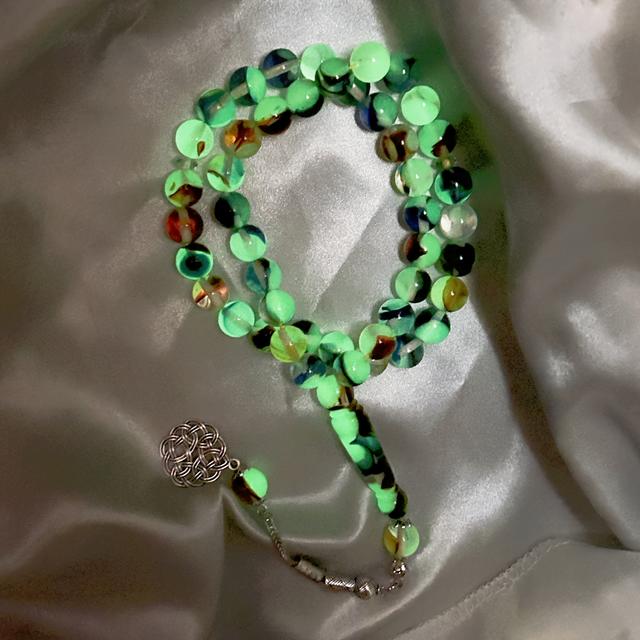 TEMU Classical Bohemian Style Resin -the-dark Fashion Creative Rosary For Men And Women For Gift Items 45 10mm Hand-held Bead Bracelet Luminous Bracelet