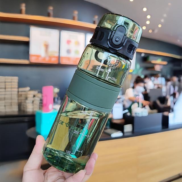 TEMU 1 шт., портативна спортивна пляшка для води 500 мл/, пластиковий стакан з ручкою, підходить для походів на природі, спортивного фітнесу, щоденного використання в приміщенні, подарунок на день