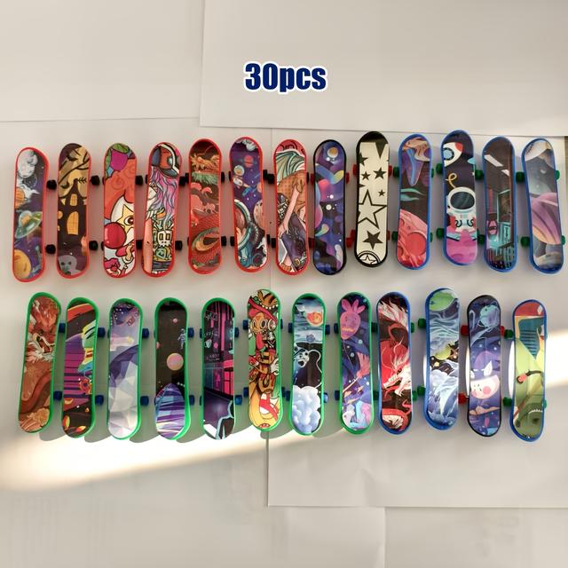 TEMU 30 slumpmässiga mini fingerbrädor i olika färger, roliga skrivbordsleksaker som kan användas som skolbelöningar, klassrumsgåvor, festpresenter och jul- eller halloweenpresentfyllare – till jul