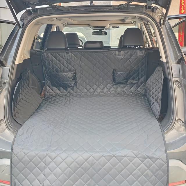 TEMU Suv Trunk Mat With Dog Cargo Divider, Dirt & Pet Hair Proof, Easy To Clean Essential For Home Use, Multiple Functions. Includes 4 Straps - Scratch Resistant, Ideal For Dog Owners, Classic Model