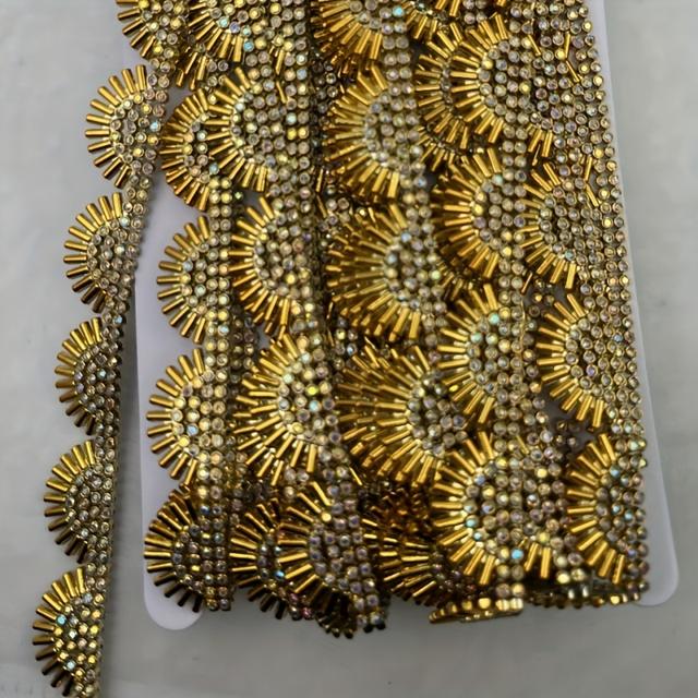 TEMU 1 Meter Of Fan-shaped Acrylic Rhinestone Chain Lace, Rhinestone Chain For Decoration In Clothing, Shoes, And Hats