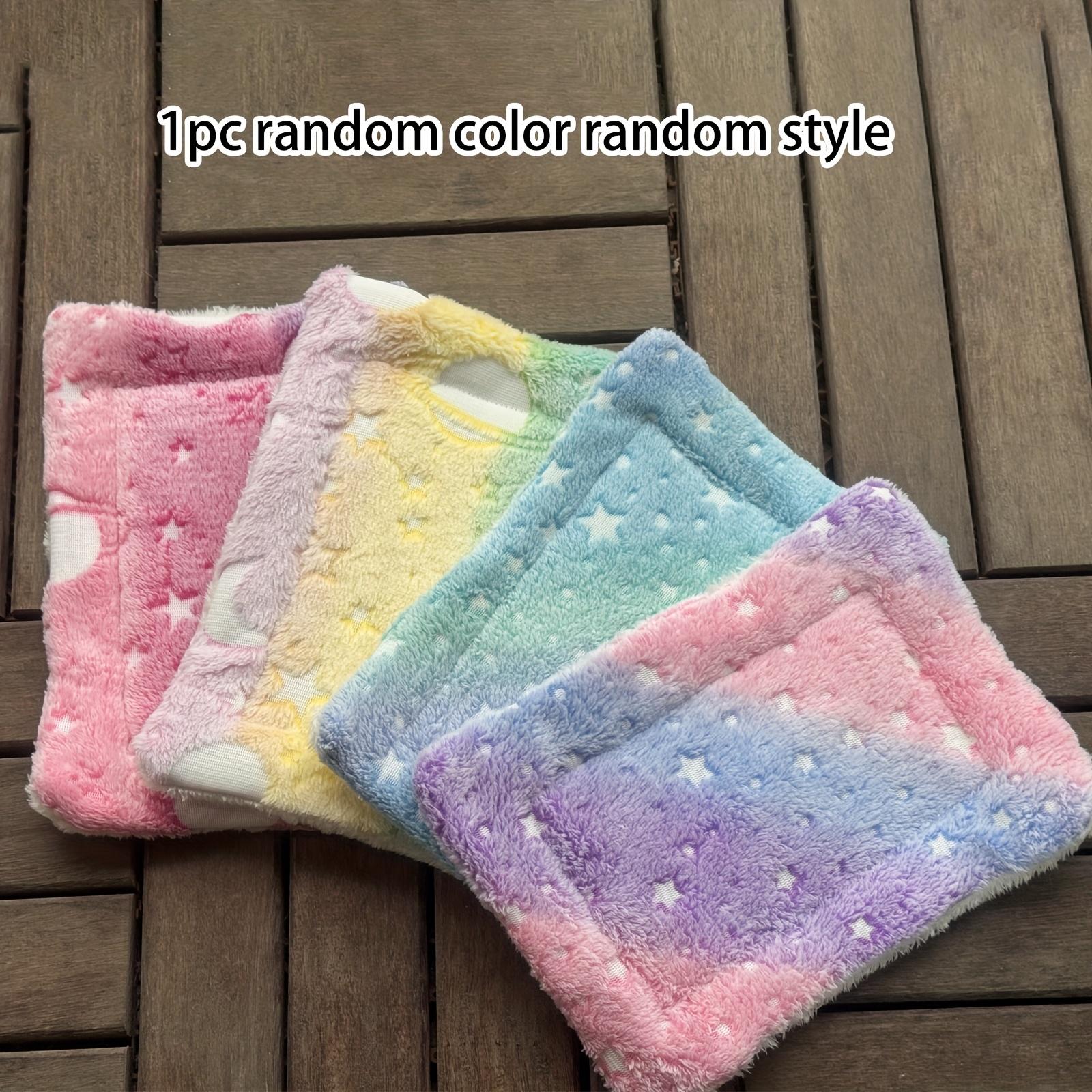 TEMU 1 Item In A Random Color And Style, Featuring A Small Animal Mat For Pets, Including A Hamster Mat And A Cozy Rainbow Gradient Pad