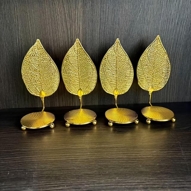 TEMU Set Of 4 Elegant Golden Wrought Iron Candle Holders Shaped Like Large Leaves, Perfect For Decorating Various Holidays Such As Romantic Weddings, Christmas, Halloween, And Valentine's Day.