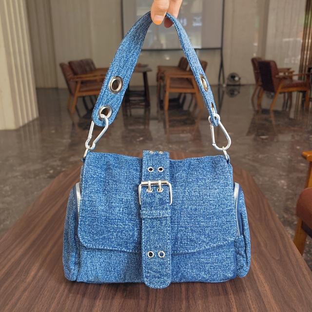 TEMU Fashionable Crossbody For Of Denim, Featuring Rivets And Designed For Ladies, A Stylish Handbag From A Brand