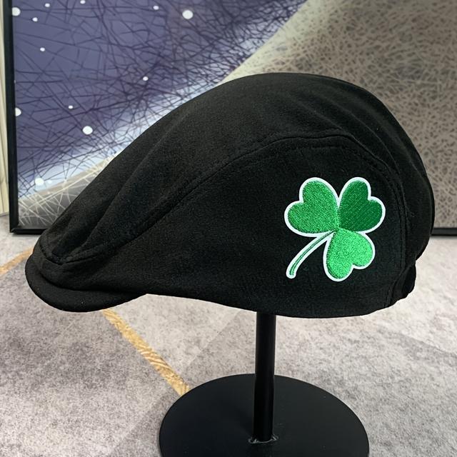 TEMU 1pc Men's British Style Vintage Newsboy With Embroidered Clover, Solid Color, Versatile Japanese Minimalist , Style, Korean And Japanese Fashion Beret, Christmas Gift, New Year Gift
